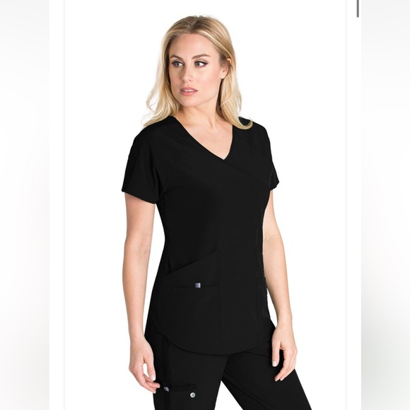 BARCO ONE Scrub Top - Picture 1 of 6